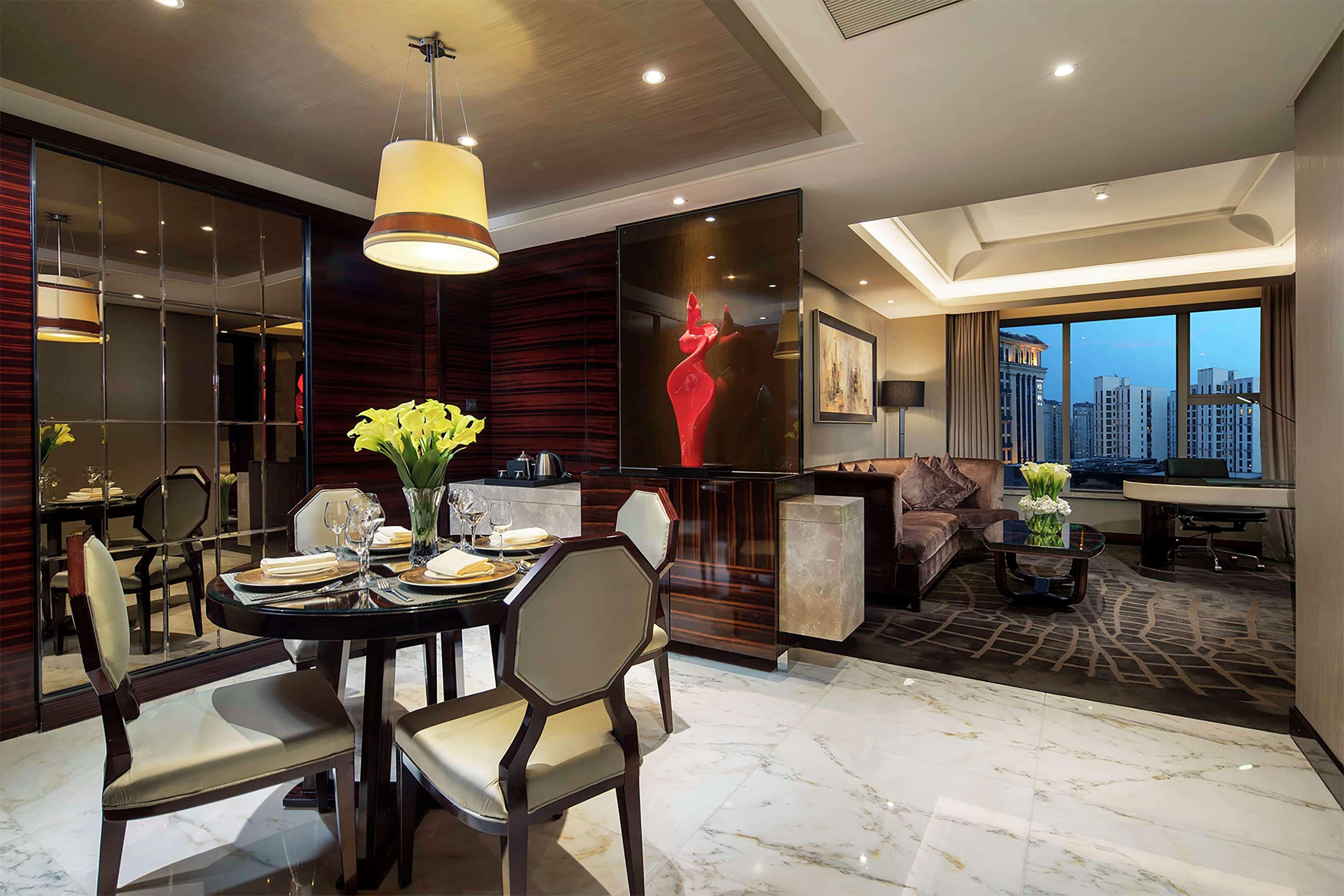 Hilton Shanghai Hongqiao Xangai Exterior foto